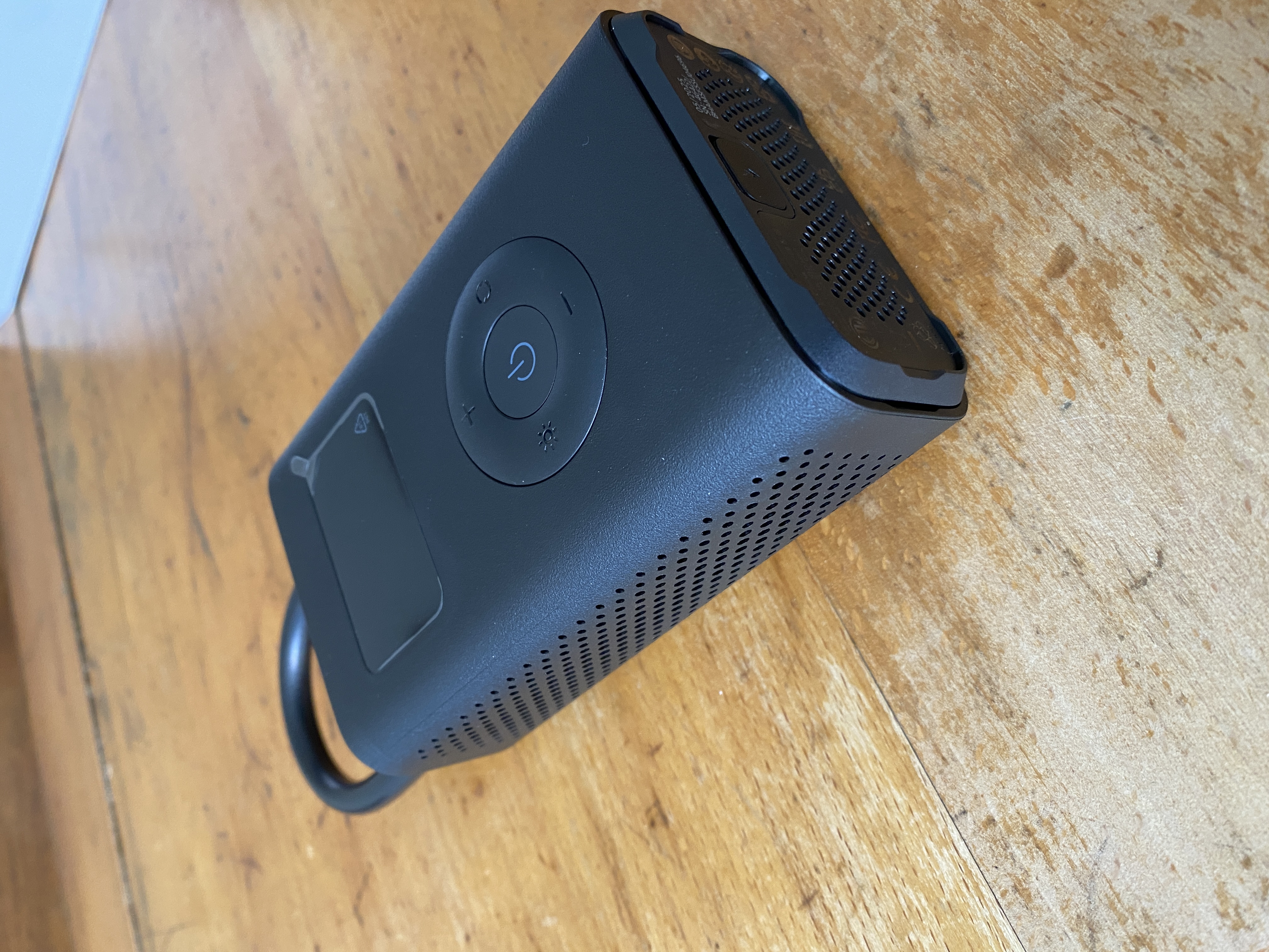 Le Xiaomi Air Compressor 2 vu de côté